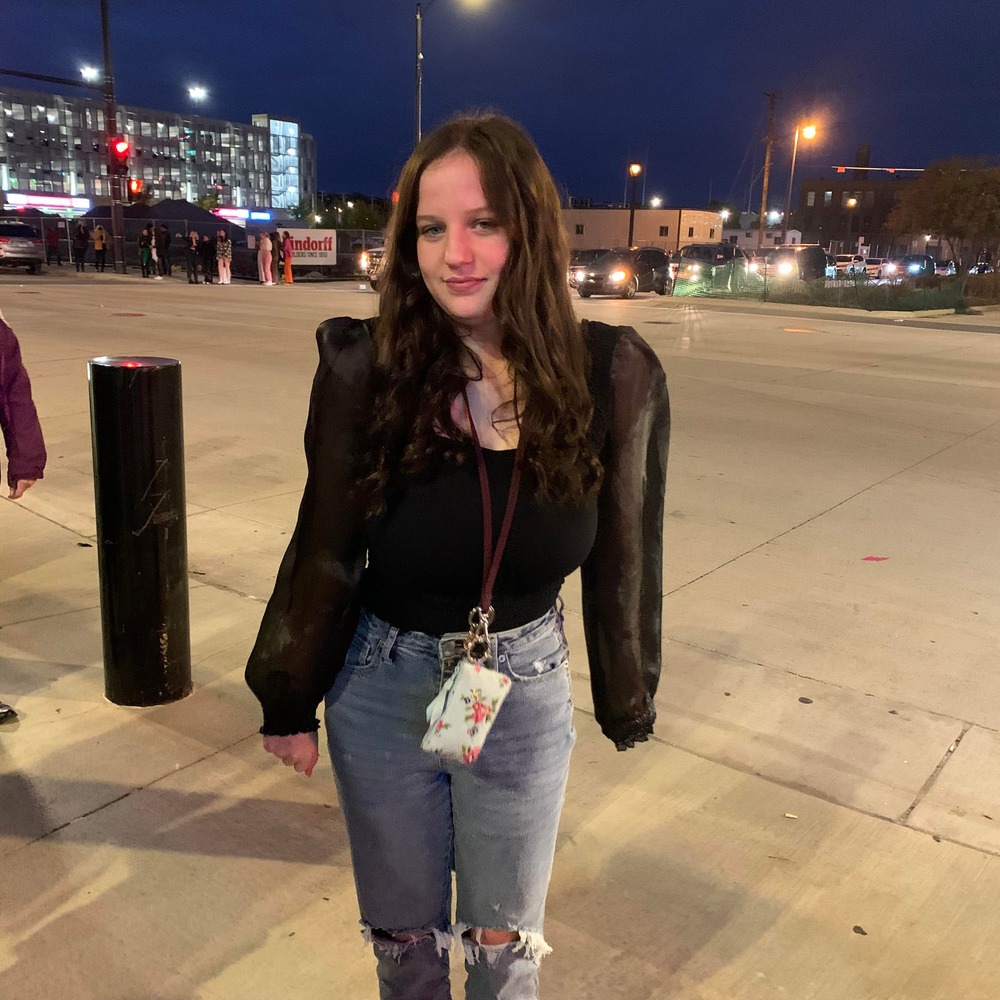 Meet your Posher, Marissa